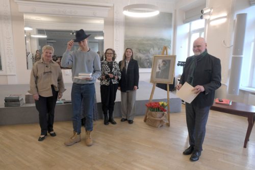 Adomo Mickeviciaus bibliotekoje_Skaitovu konkursas_apdovanojimai - padeka_foto Vytauto Suslaviciaus_VVS_2576